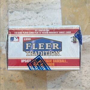 Fleer Tradition Baseball Card Set - Red and White